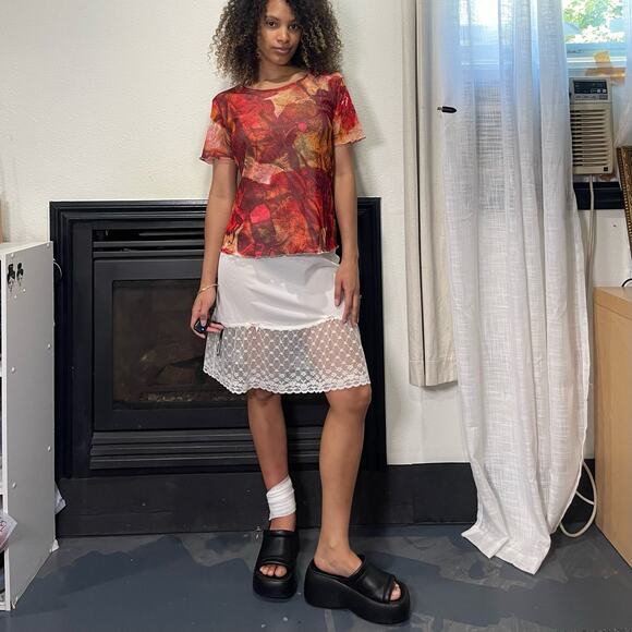 Made in Italy - Vintage 00s euro mesh abstract floral graphic tee (M) - Picture 3 of 9